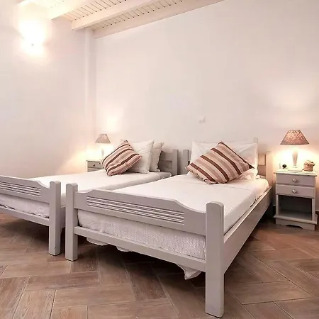 Rhenia Houses By Myconian White * Mykonos Town