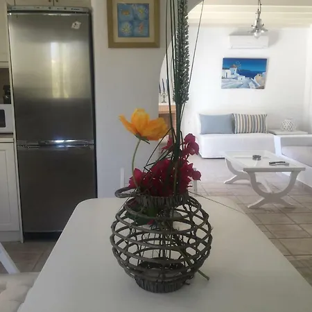 Rhenia Houses By Myconian White * Mykonos Town